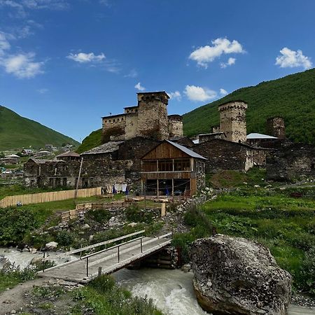 Hotel Nanila Ushguli Exterior foto
