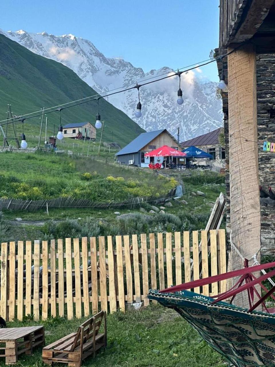Hotel Nanila Ushguli Exterior foto